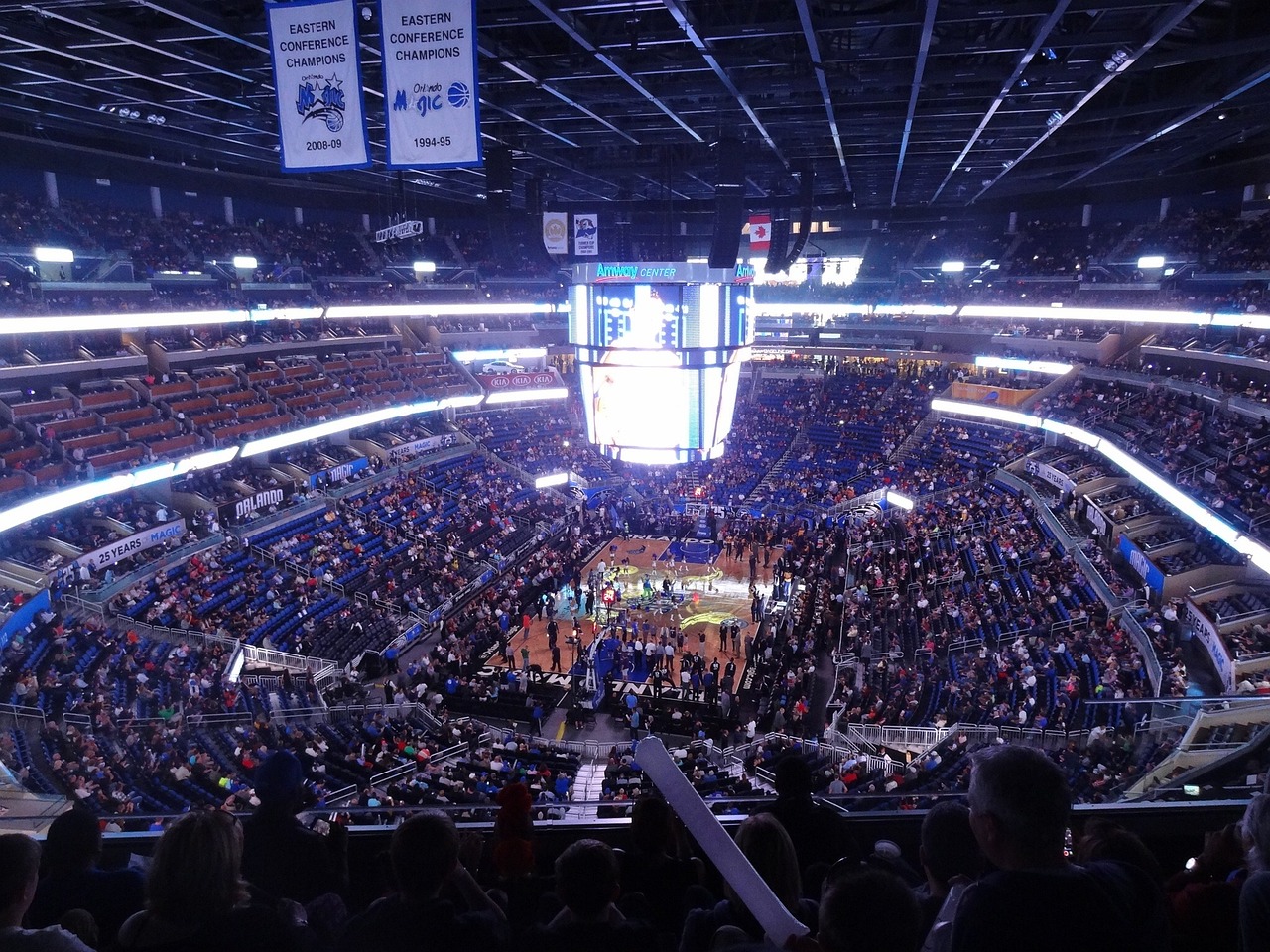 最新的NBA球星，璀璨新星闪耀篮球殿堂