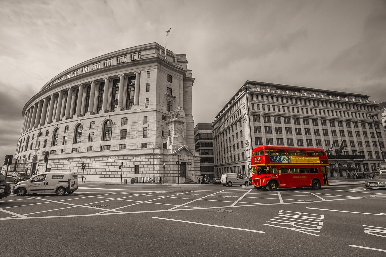 英国疫情最新今日动态