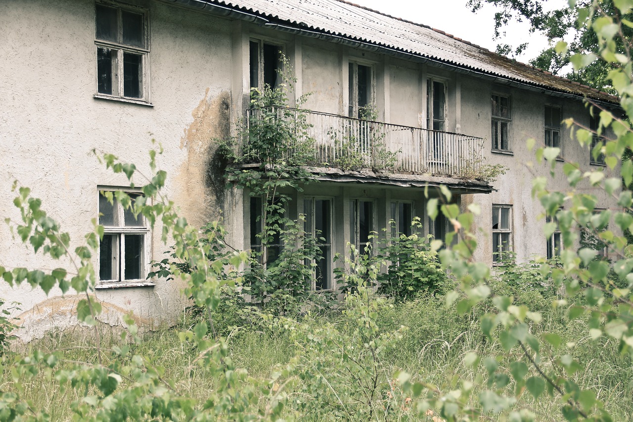 鸿基房产电话，连接人与理想居住空间的桥梁