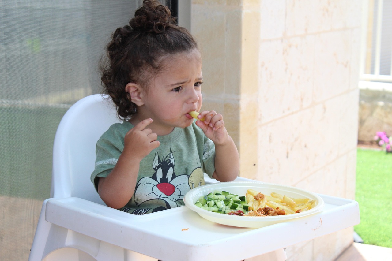 孕妇前三个月的饮食，营养摄入与胎儿健康的关键期